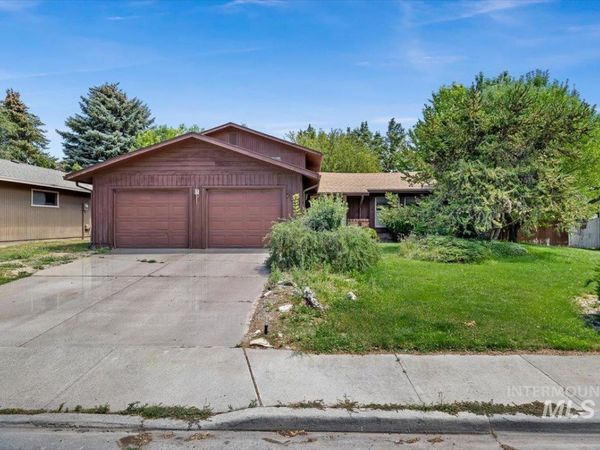 786 Meadows Drive, Twin Falls, ID 83301