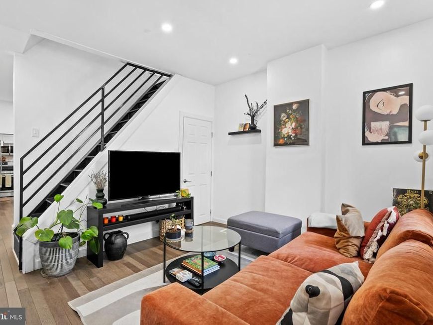 2170 E Oakdale Street, Philadelphia, PA 19125 Main Photo