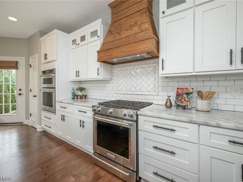 2473 Westwood Circle , Hudson, OH 44236 Photo 9