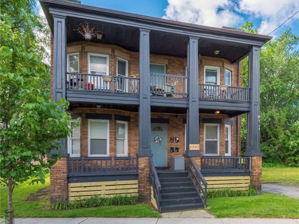 8005 Lake Avenue , Cleveland, OH 44102