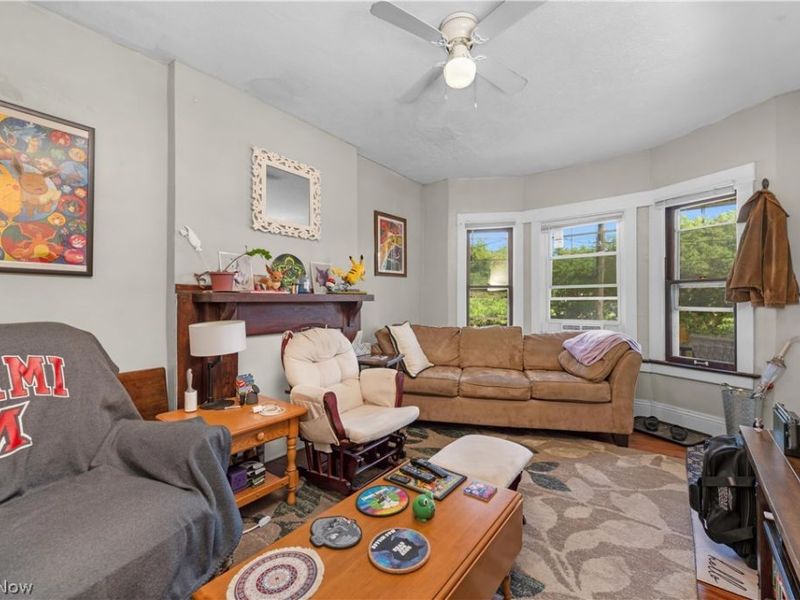 8005 Lake Avenue , Cleveland, OH 44102 Photo 24