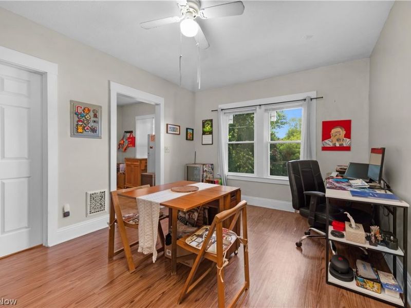 8005 Lake Avenue , Cleveland, OH 44102 Photo 27