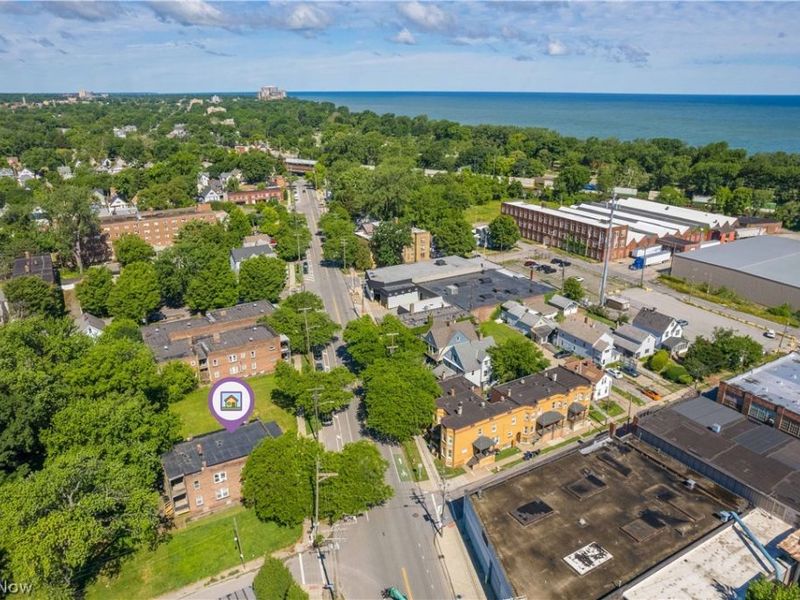 8005 Lake Avenue , Cleveland, OH 44102 Photo 38