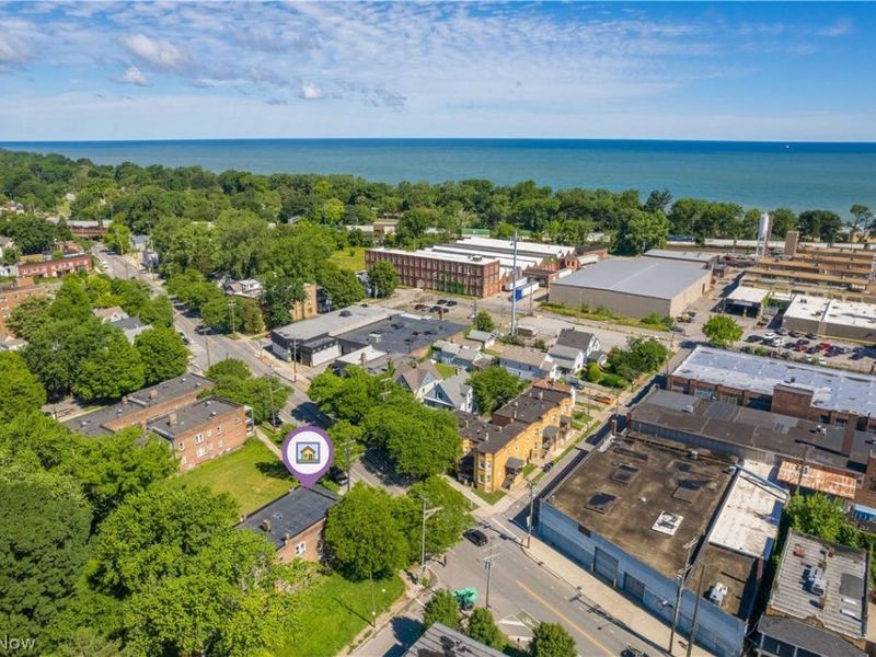 8005 Lake Avenue , Cleveland, OH 44102 Photo 40