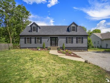 3092 W Temperance Road, Temperance, MI 48182