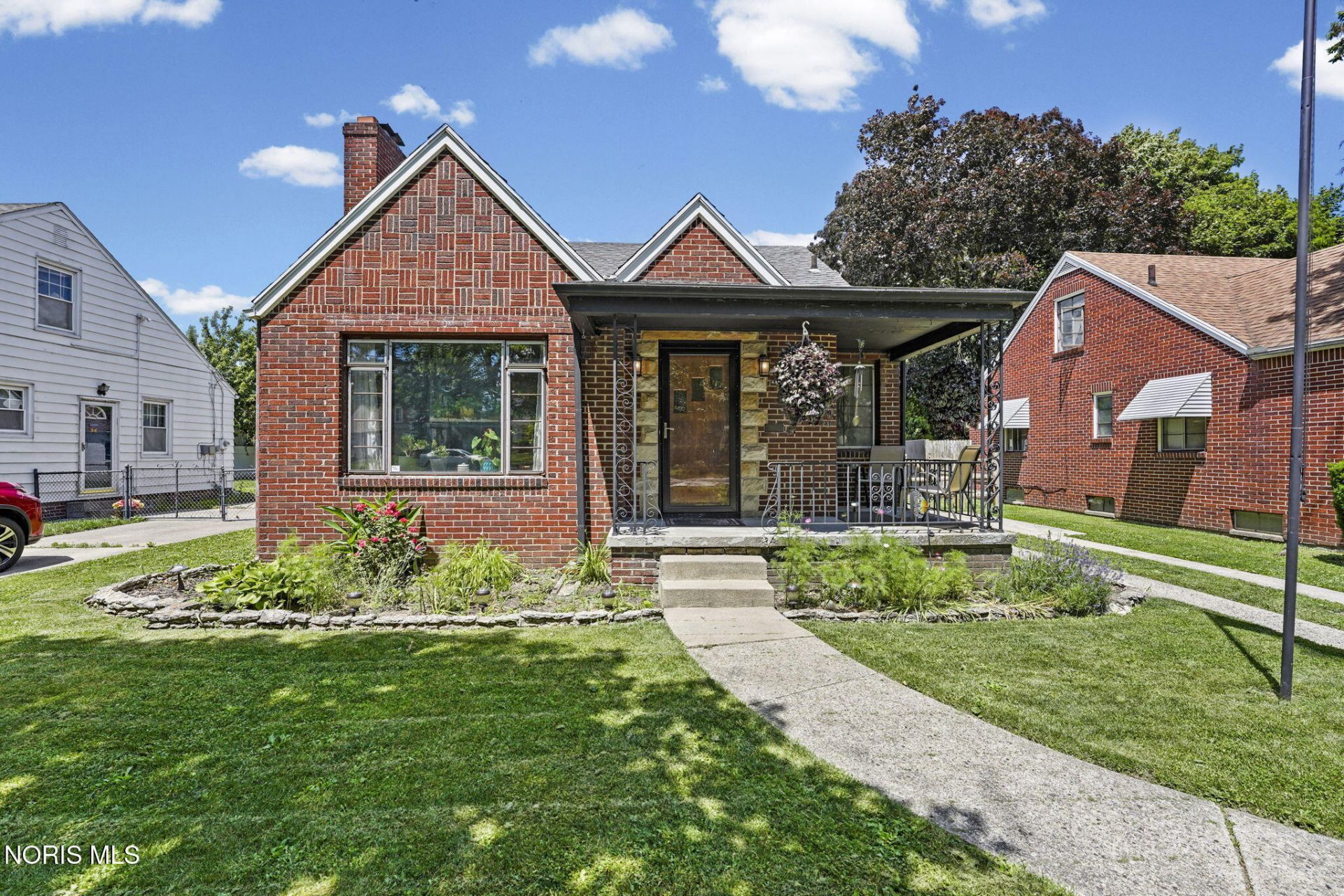 3124 Heatherdowns Boulevard, Toledo, OH 43614 Main Photo