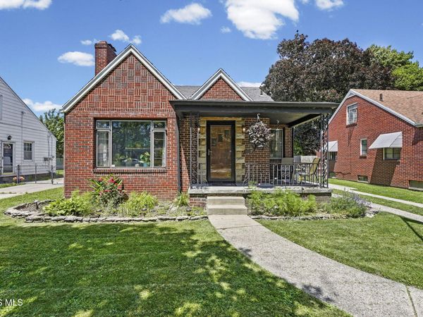 3124 Heatherdowns Boulevard, Toledo, OH 43614
