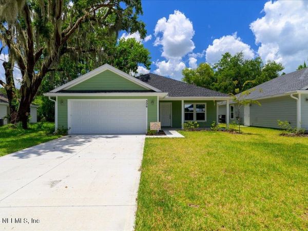 306 S 14TH Street, Palatka, FL 32177