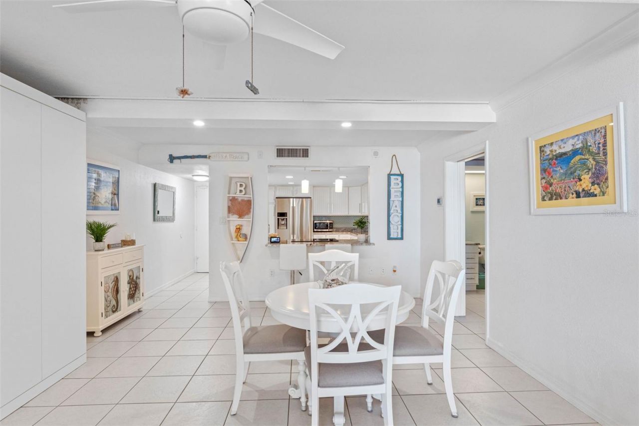17920 Gulf Boulevard, Unit 302, Redington Shores, FL 33708 Photo