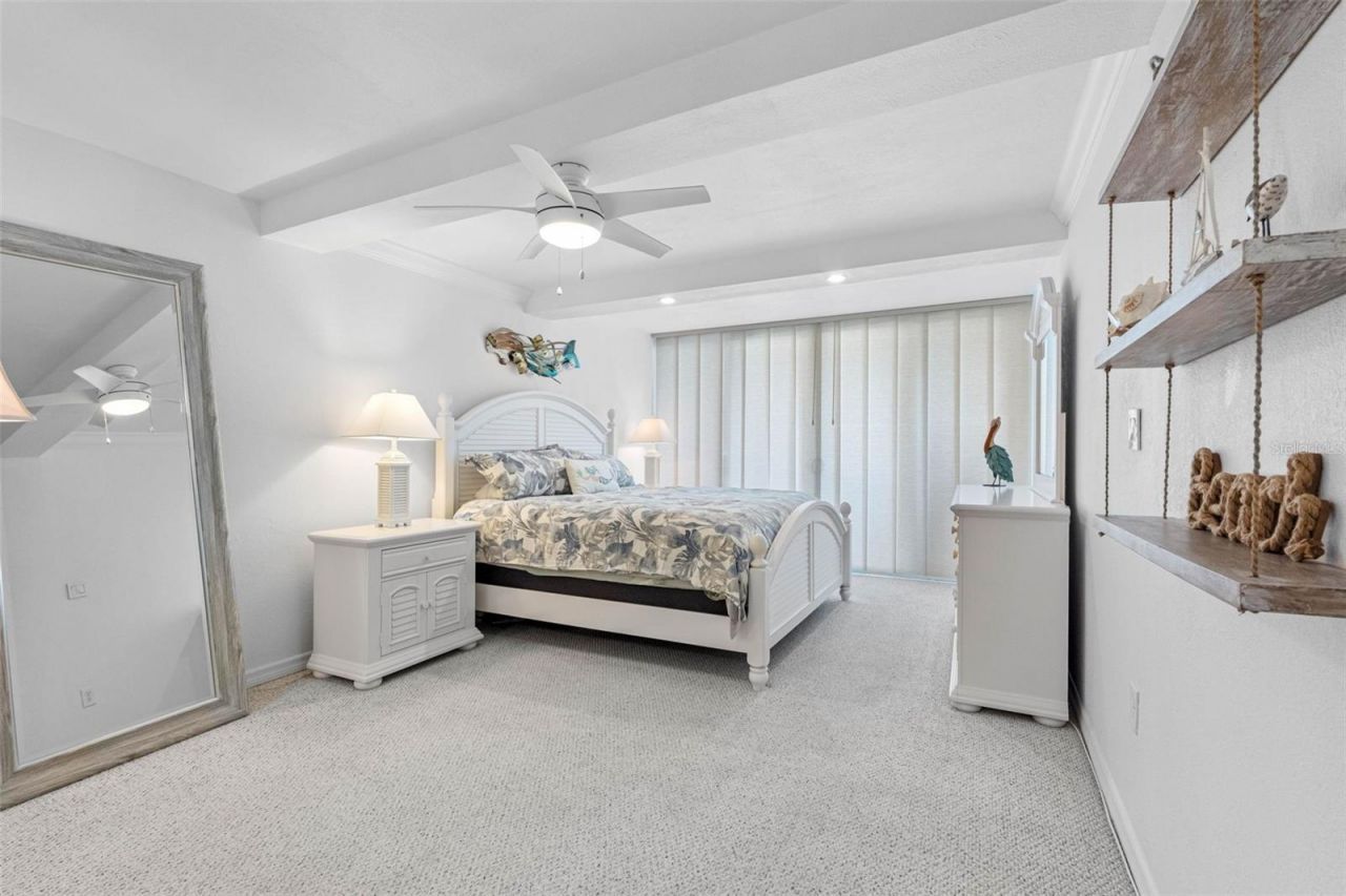 17920 Gulf Boulevard, Unit 302, Redington Shores, FL 33708 Photo