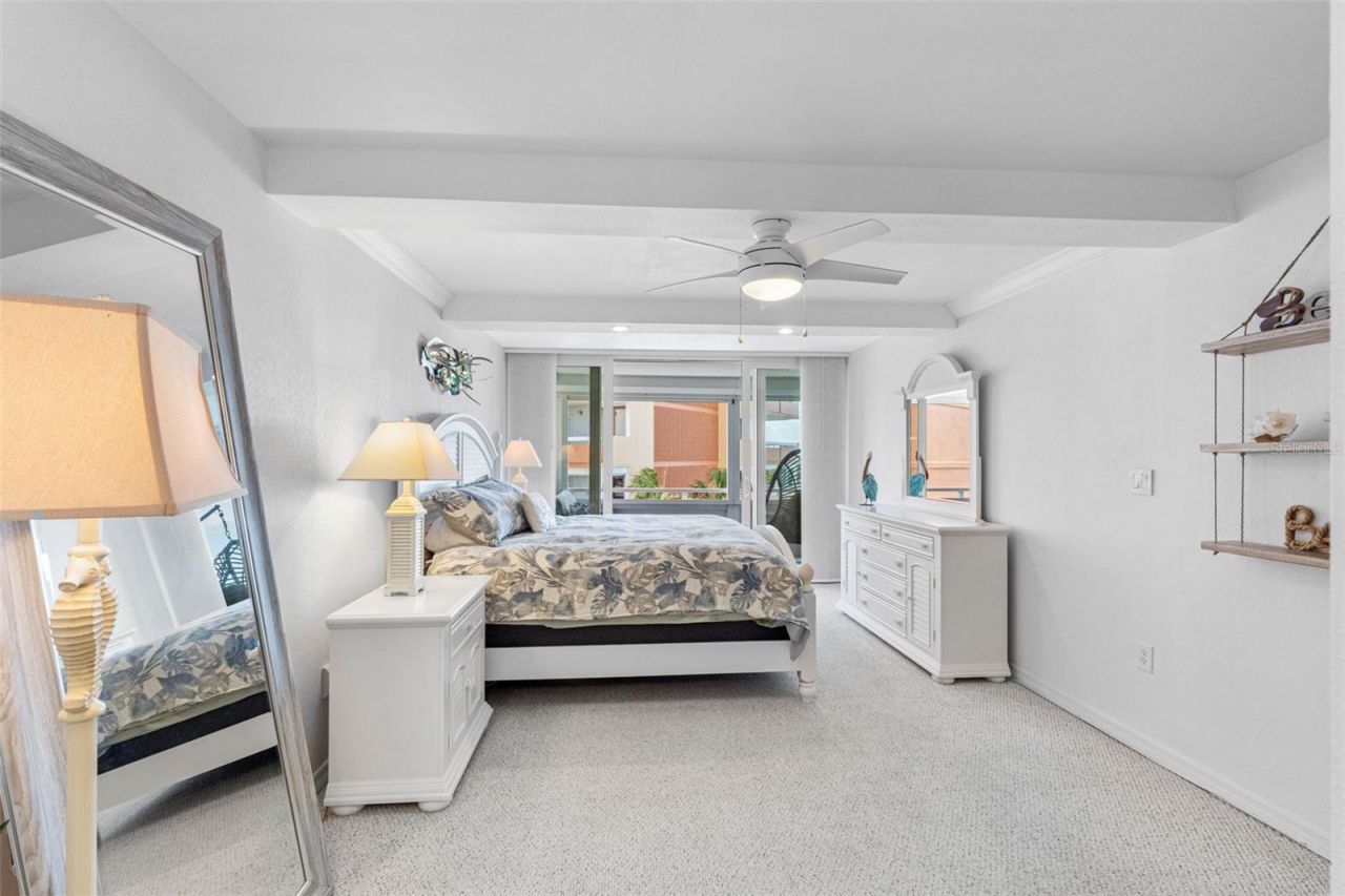17920 Gulf Boulevard, Unit 302, Redington Shores, FL 33708 Photo