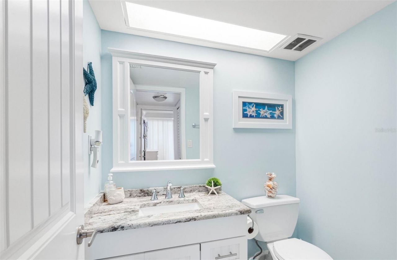 17920 Gulf Boulevard, Unit 302, Redington Shores, FL 33708 Photo