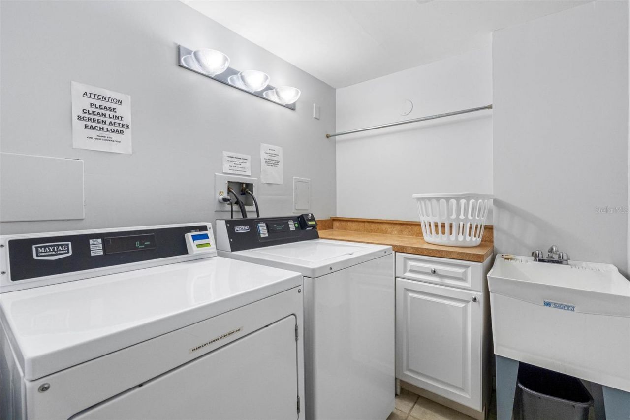 17920 Gulf Boulevard, Unit 302, Redington Shores, FL 33708 Photo
