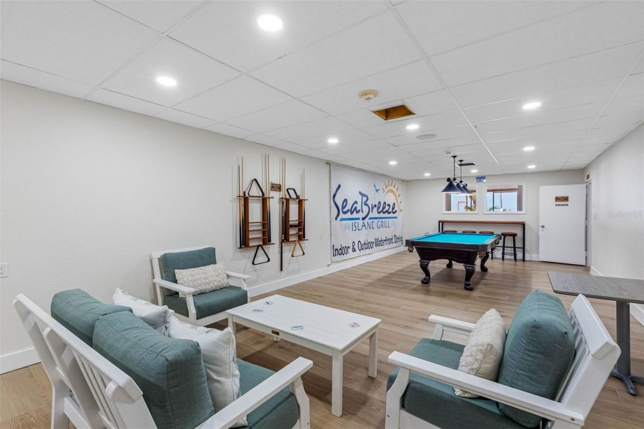 17920 Gulf Boulevard, Unit 302, Redington Shores, FL 33708 Photo