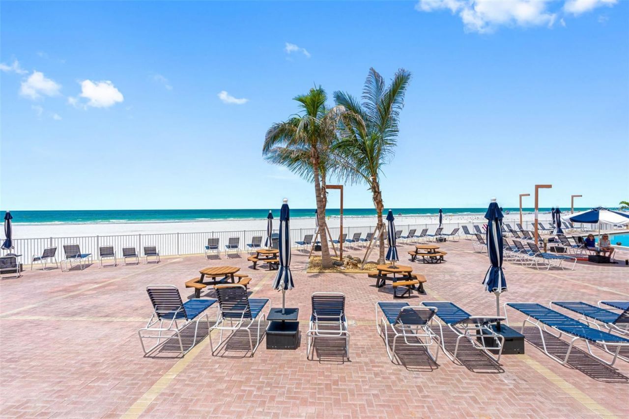 17920 Gulf Boulevard, Unit 302, Redington Shores, FL 33708 Photo