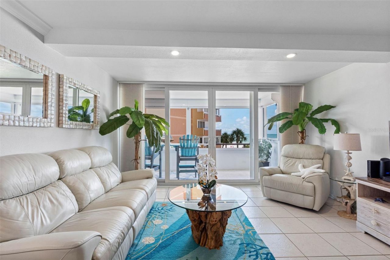 17920 Gulf Boulevard, Unit 302, Redington Shores, FL 33708 Photo