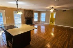 109 Joey Street photo 4