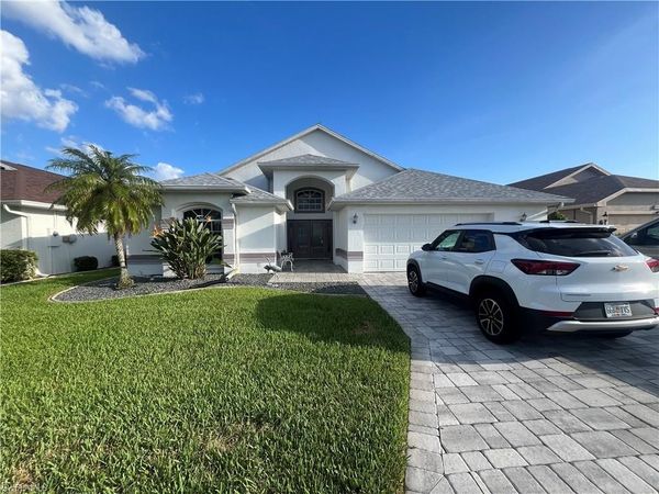 3605 Sabal Springs BLVD, NORTH FORT MYERS, FL 33917