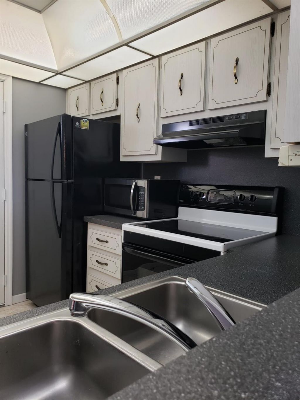406 NW 68th Avenue, Unit 511, Plantation, FL 33317 Photo
