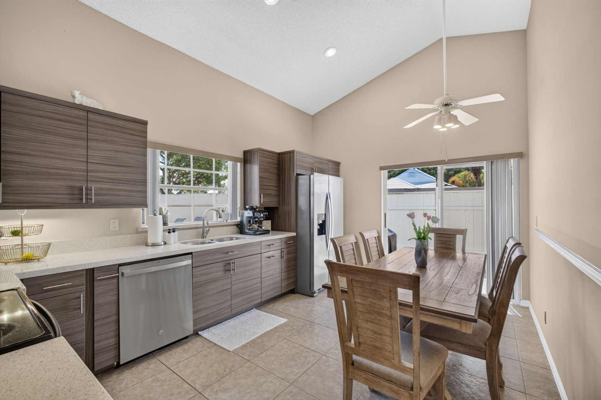33 Selby Lane, Palm Beach Gardens, FL 33418 Photo
