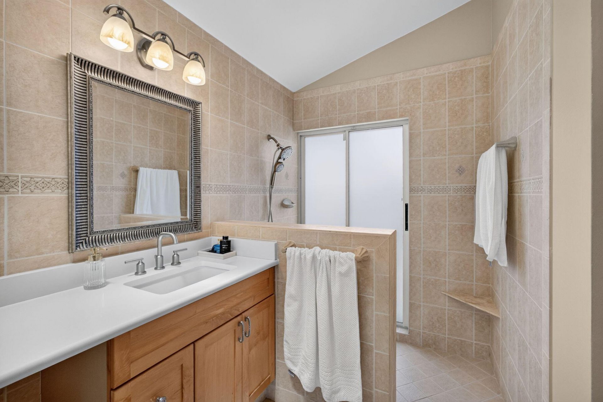 33 Selby Lane, Palm Beach Gardens, FL 33418 Photo