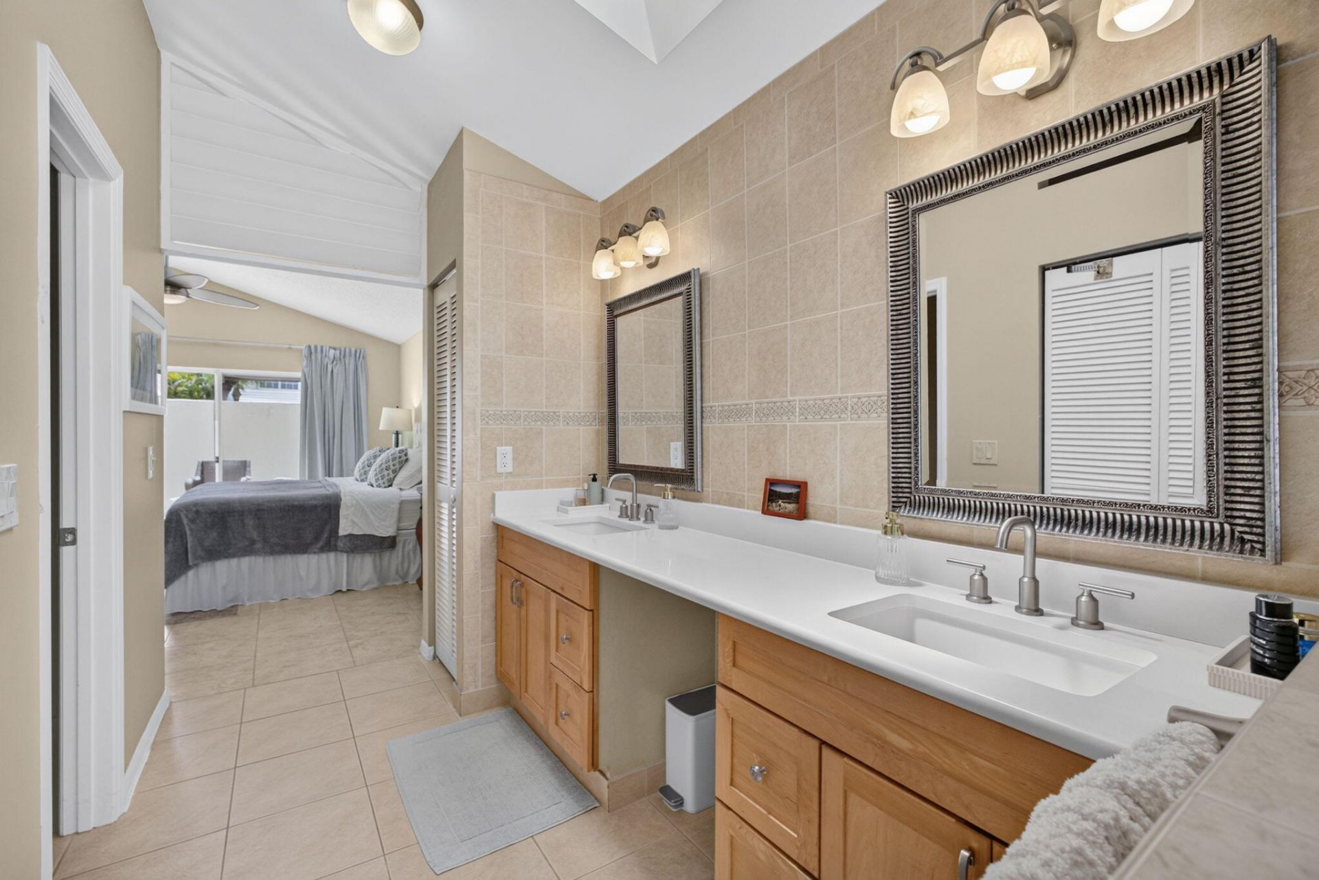 33 Selby Lane, Palm Beach Gardens, FL 33418 Photo