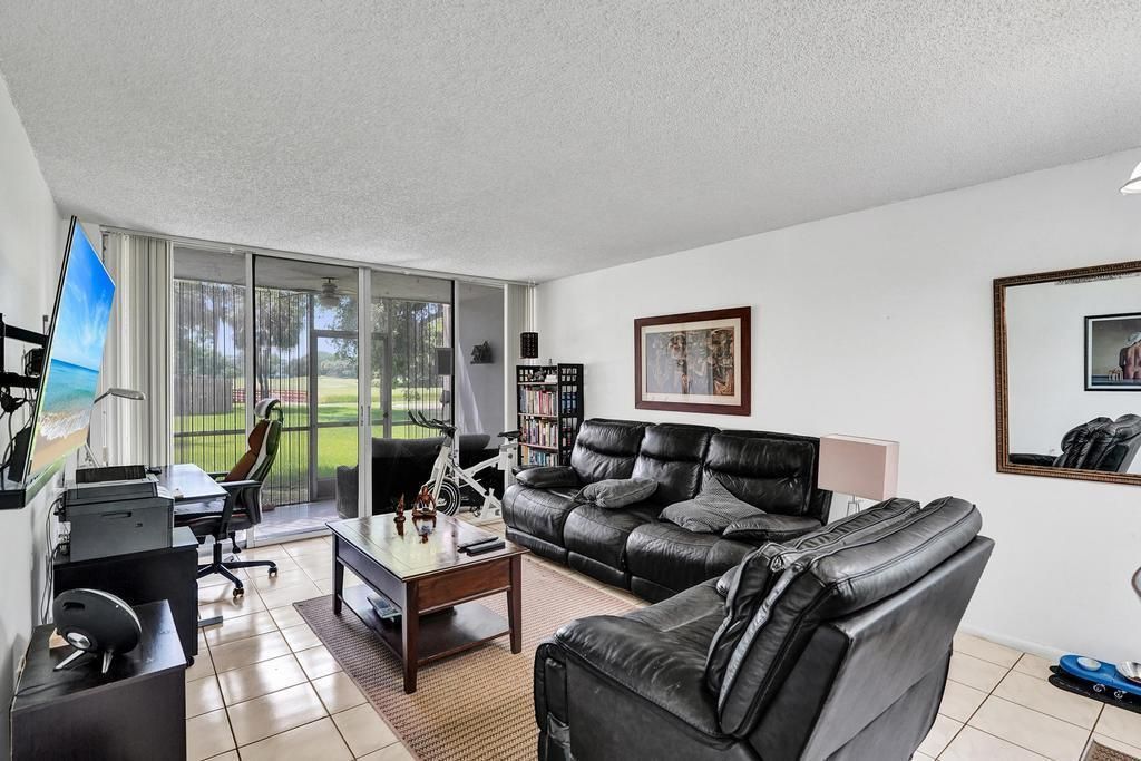 9430 Tangerine Place, Unit 104, Davie, FL 33324 Photo