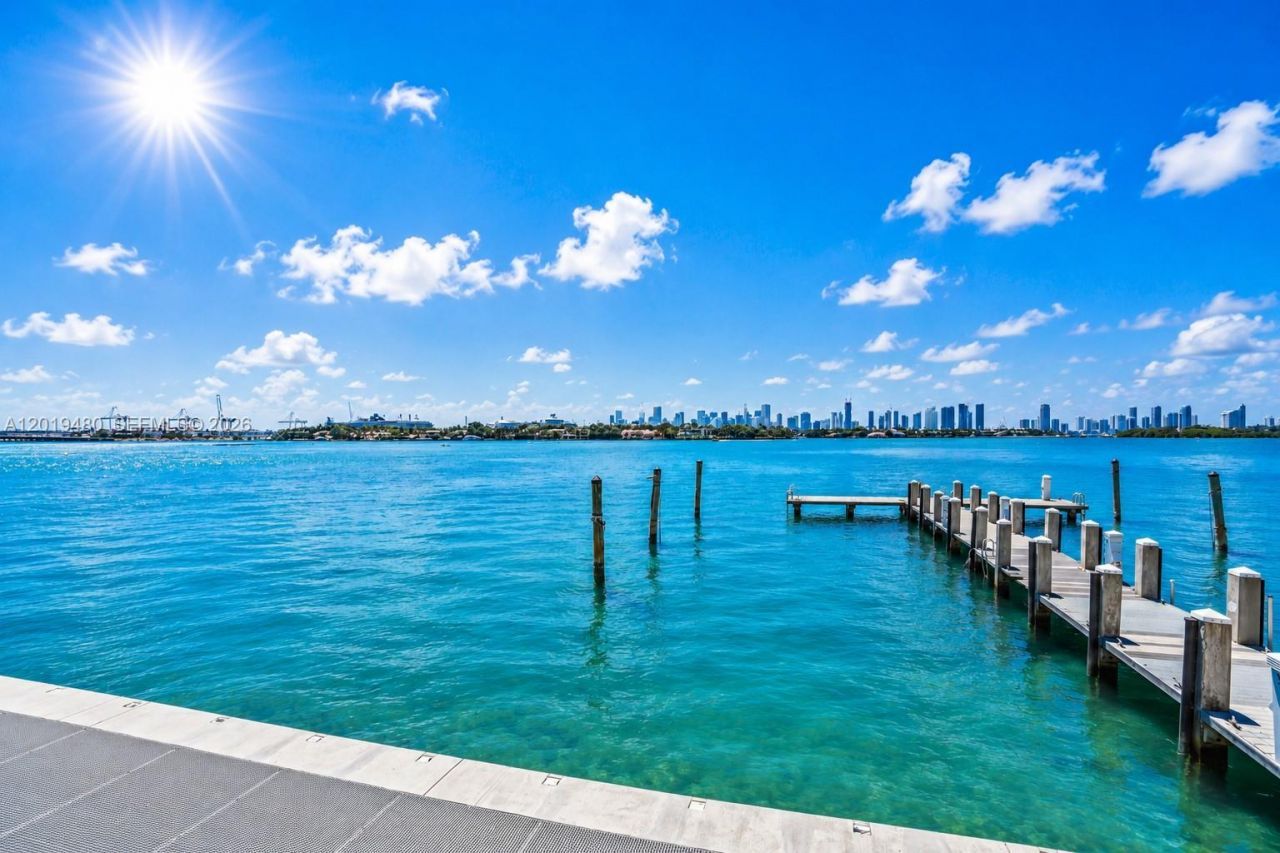 1200 West Ave, Unit 819, Miami Beach, FL 33139 Photo