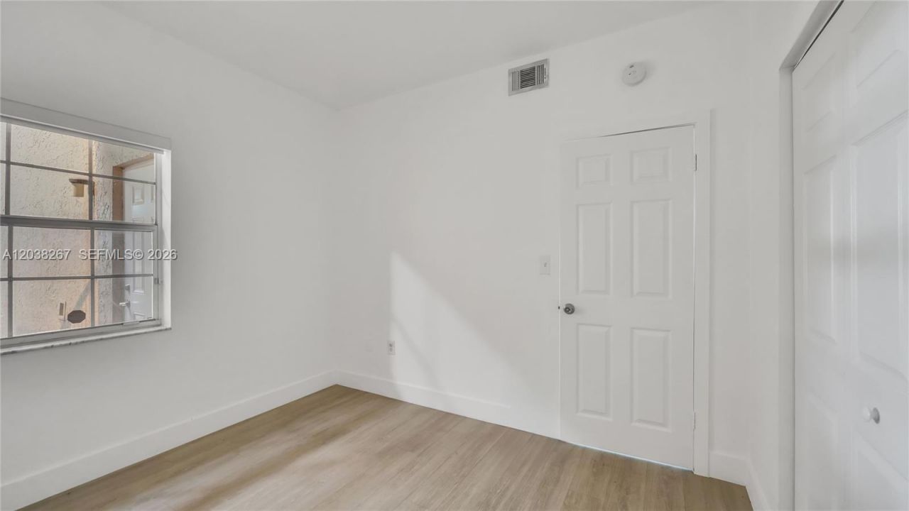2421 NW 96th Ter, Unit 20I, Pembroke Pines, FL 33024 Photo