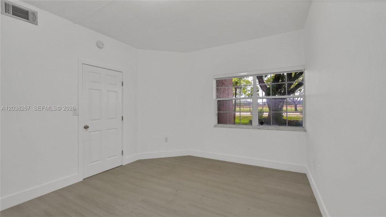 2421 NW 96th Ter, Unit 20I, Pembroke Pines, FL 33024 Photo