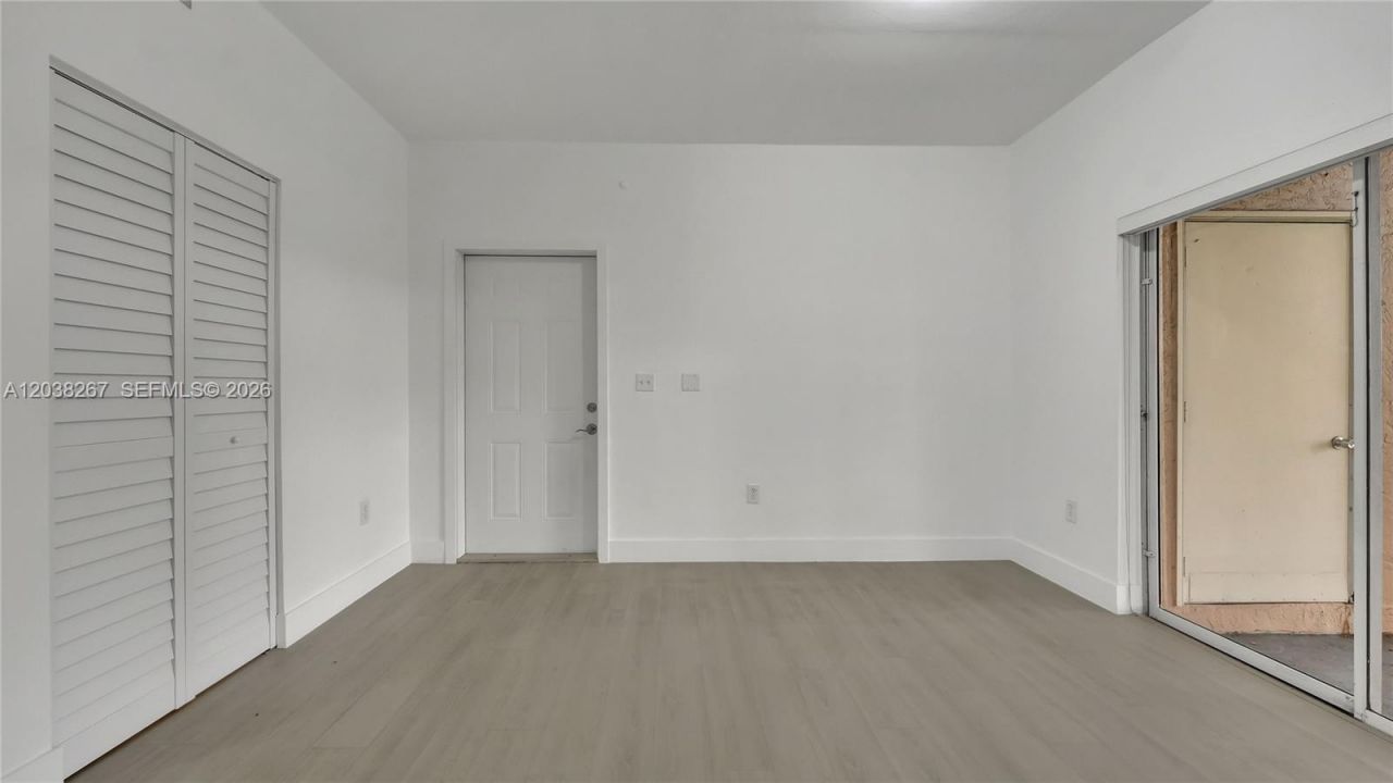 2421 NW 96th Ter, Unit 20I, Pembroke Pines, FL 33024 Photo