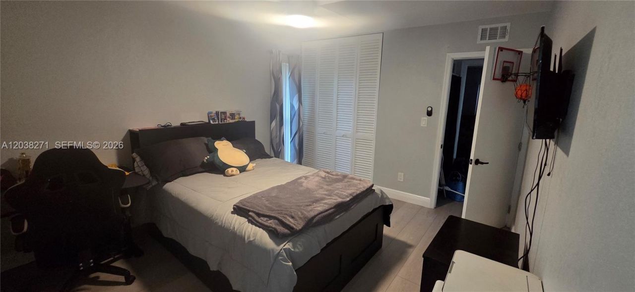 7907 NW 73rd Ave, Tamarac, FL 33321 Photo
