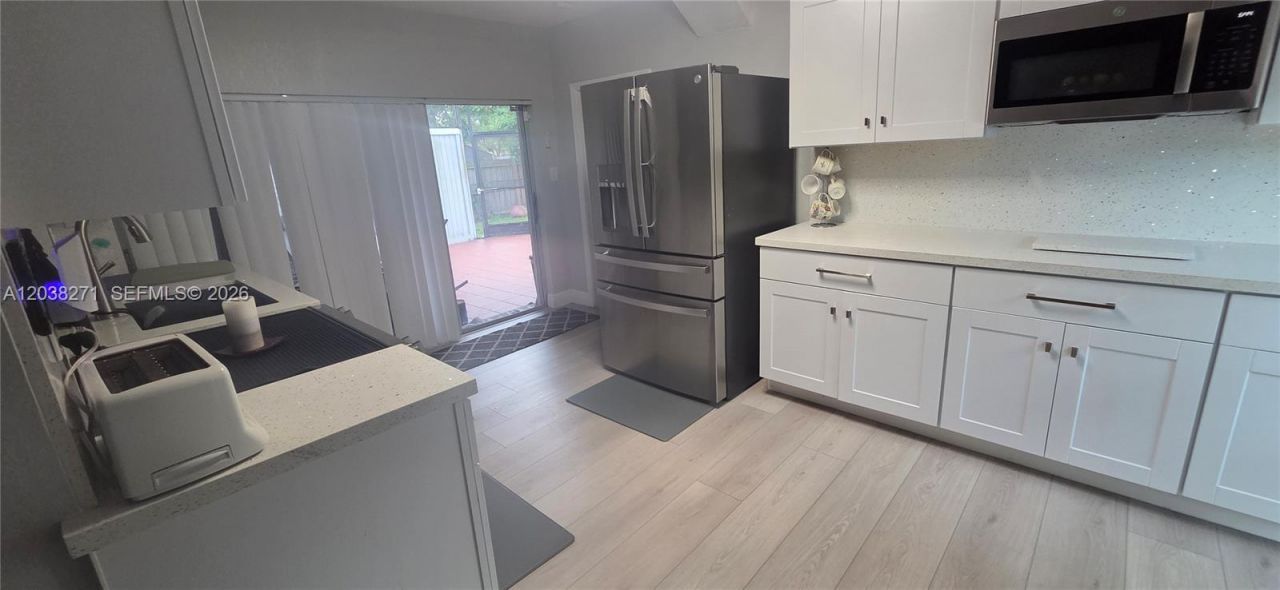 7907 NW 73rd Ave, Tamarac, FL 33321 Photo
