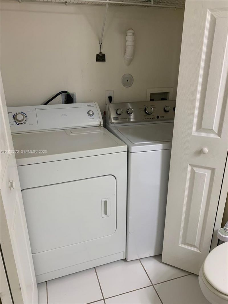2961 NE 185th St , Unit 1601, Aventura, FL 33180 Photo