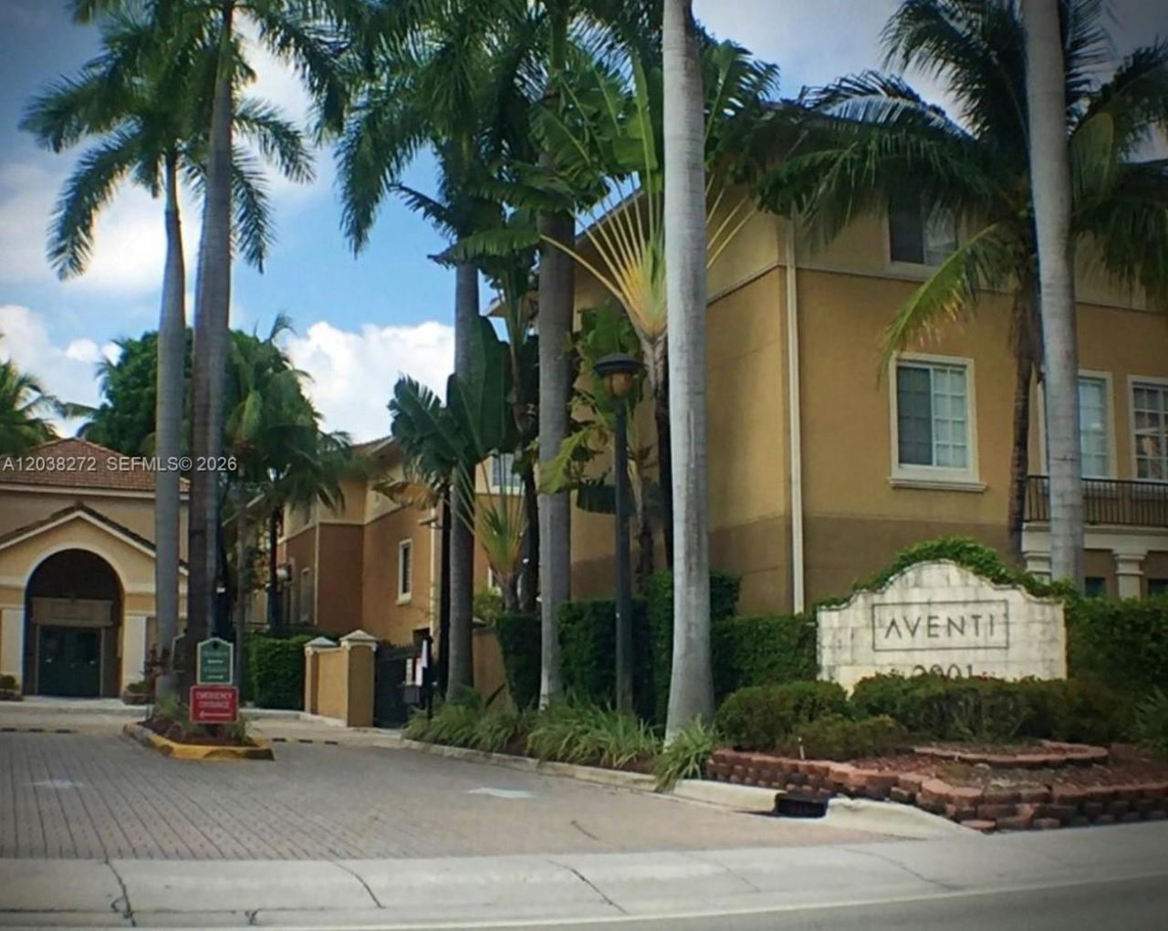 2961 NE 185th St, Unit 1601, Aventura, FL 33180 Photo