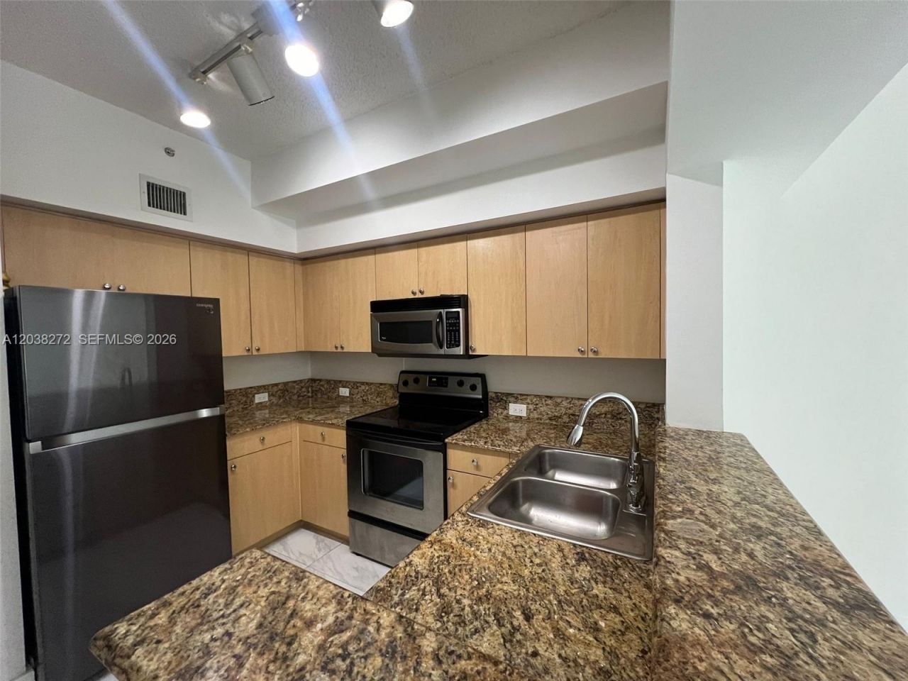 2961 NE 185th St, Unit 1601, Aventura, FL 33180 Photo