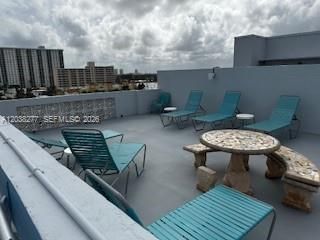 320 S Surf Rd , Unit 305, Hollywood, FL 33019 Photo
