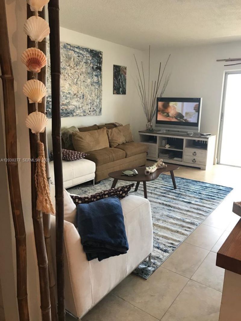 320 S Surf Rd , Unit 305, Hollywood, FL 33019 Photo