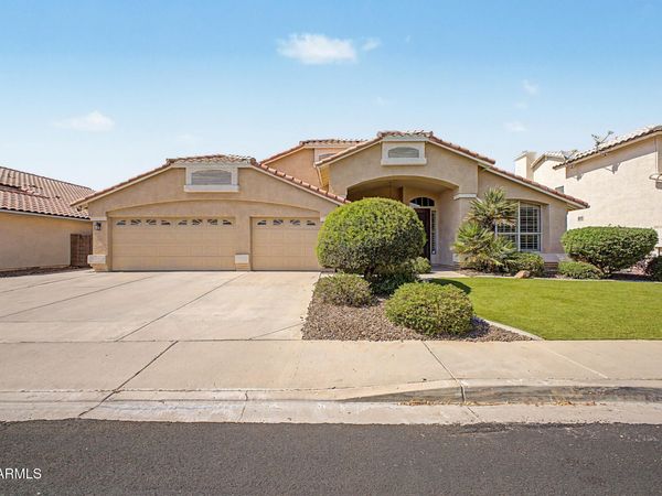 1466 E SPUR Avenue, Gilbert, AZ 85296