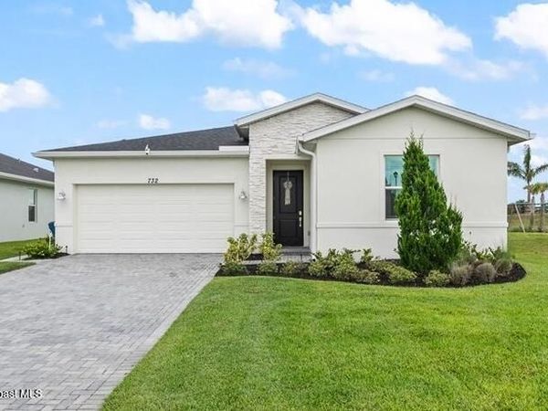 732 Veridian Circle NW, Palm Bay, FL 32907