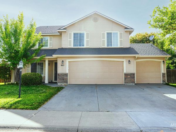 883 N Oxwich Ave, Meridian, ID 83642
