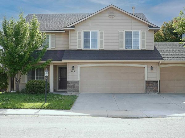 883 N Oxwich Ave, Meridian, ID 83642