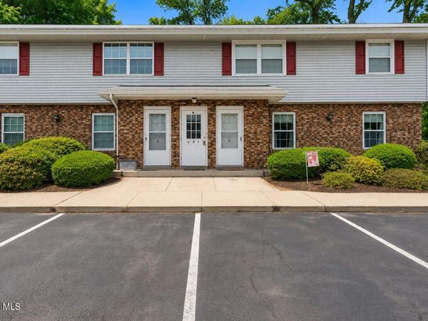 25A Pine Lane, Unit APT 6, Albany, NY 12203
