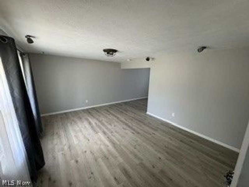 7526 Holly Drive, Mentor on the Lake, OH 44060 Photo 3