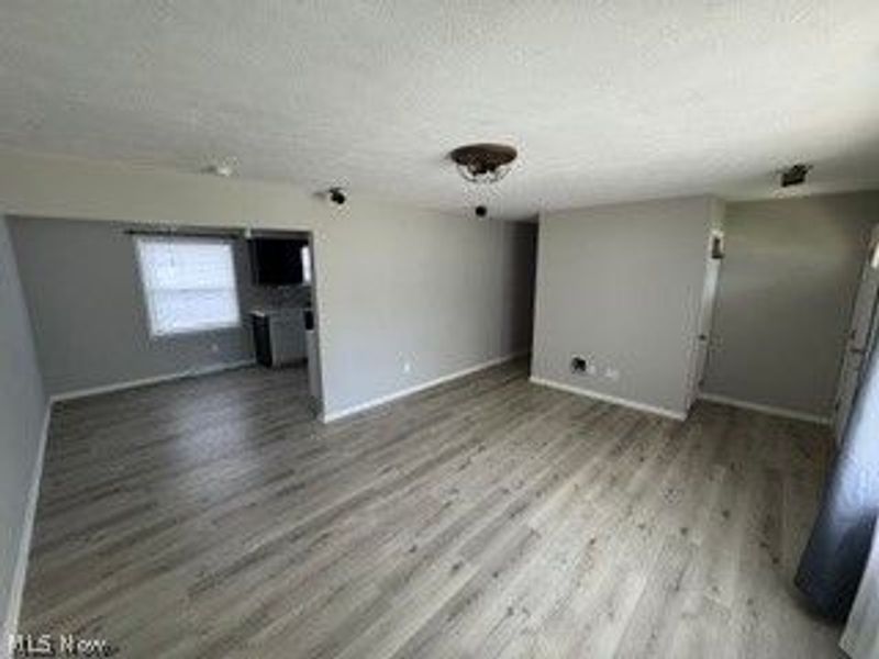 7526 Holly Drive, Mentor on the Lake, OH 44060 Photo 4