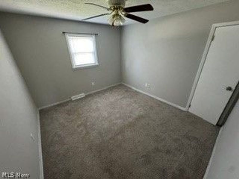 7526 Holly Drive, Mentor on the Lake, OH 44060 Photo 8