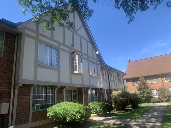 30284 Southfield Road, Unit A205, Southfield, MI 48076