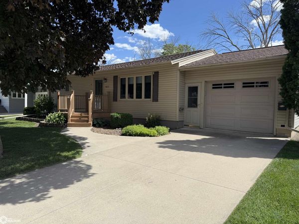 1621 Ellis Avenue, Iowa Falls, IA 50126