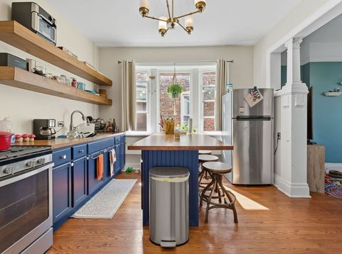 Main Photo