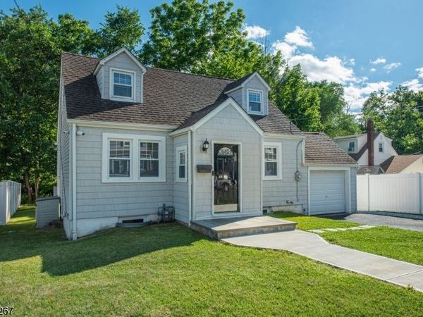 5 Hillside Ave, Mine Hill, NJ 07803